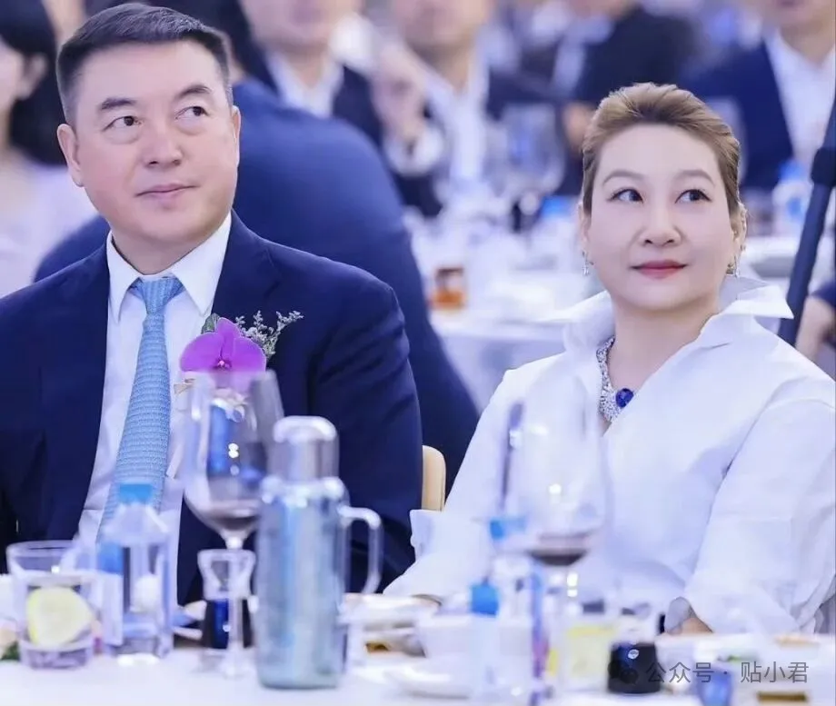 史上最贵的吻,540亿没了 史上最贵的吻,540亿没了