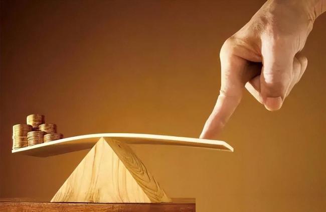 政府债务破100万亿 最该慌的是这三大难题 政府债务破100万亿 最该慌的是这三大难题