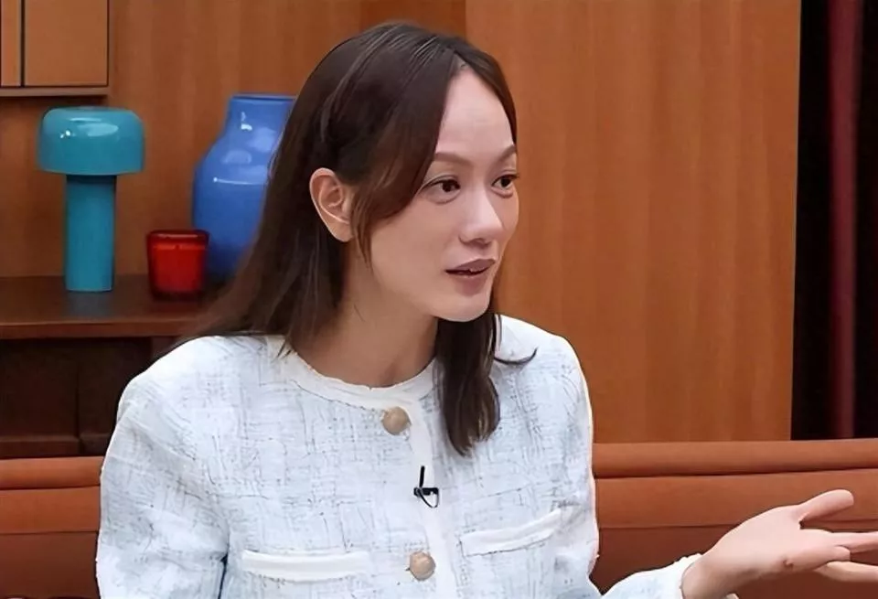 陪玩陪睡只是皮毛!继手伸进裤子后,又一女星自曝,50多都不放过
