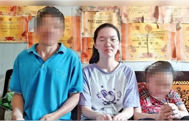 清华699分贫困女学霸拒捐款 1句箴言竟被骂翻 清华699分贫困女学霸拒捐款 1句箴言竟被骂翻