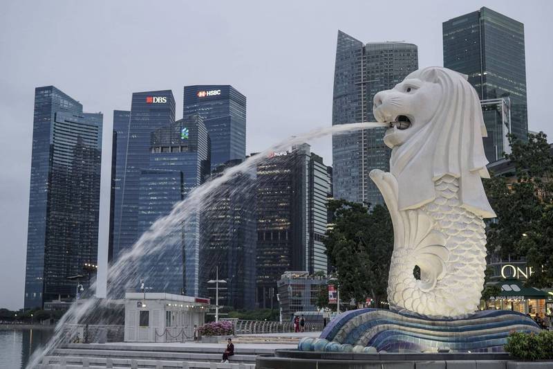 谢金河发文表示,最近意外发现东协几个国家的经济总量都在伯仲之间,其中新加坡的人口或土地虽比其他国家来得更少更小,但其他国家的经济总量及全球排名都不及新加坡。 (欧新社)