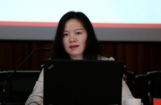 金融圈美女大佬的倒掉